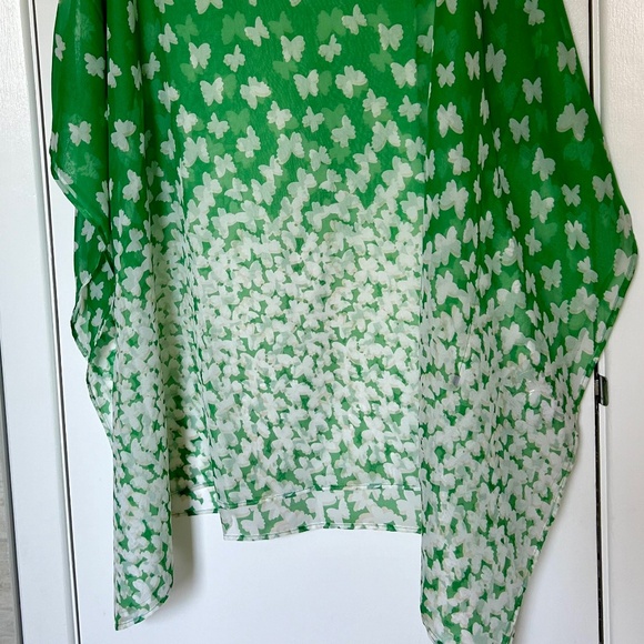 Poncho coverup - Butterfly semi sheer Shawl - Picture 8 of 11